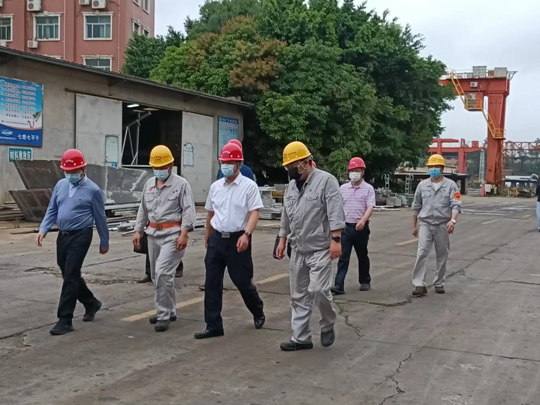 1651651506111513_fc35ed53545c38e85dd6495af8f37ad5.png 省人社廳副廳長洪長春一行到東南造船調研.png